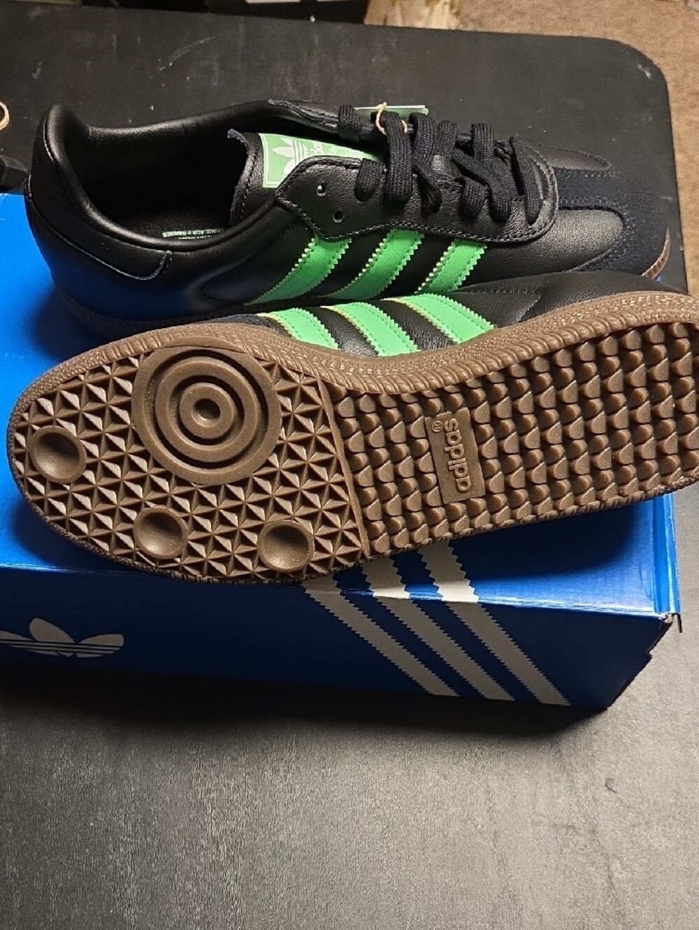 Adidas Sambas Men’s Black Sneakers with Bright Green Stripes - Picture 4 of 5